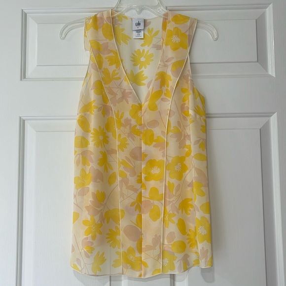 Cabi Sleeveless Flowy Top - Picture 1 of 7